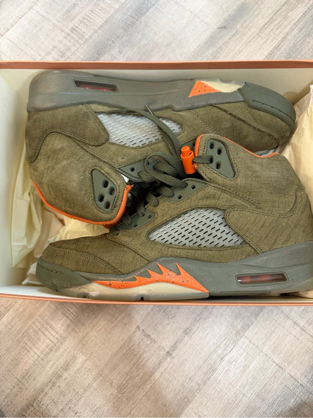 Nike Air Jordan 5 Retro Olive Solar Orange Men’s Size 9.5 Pre-Owned